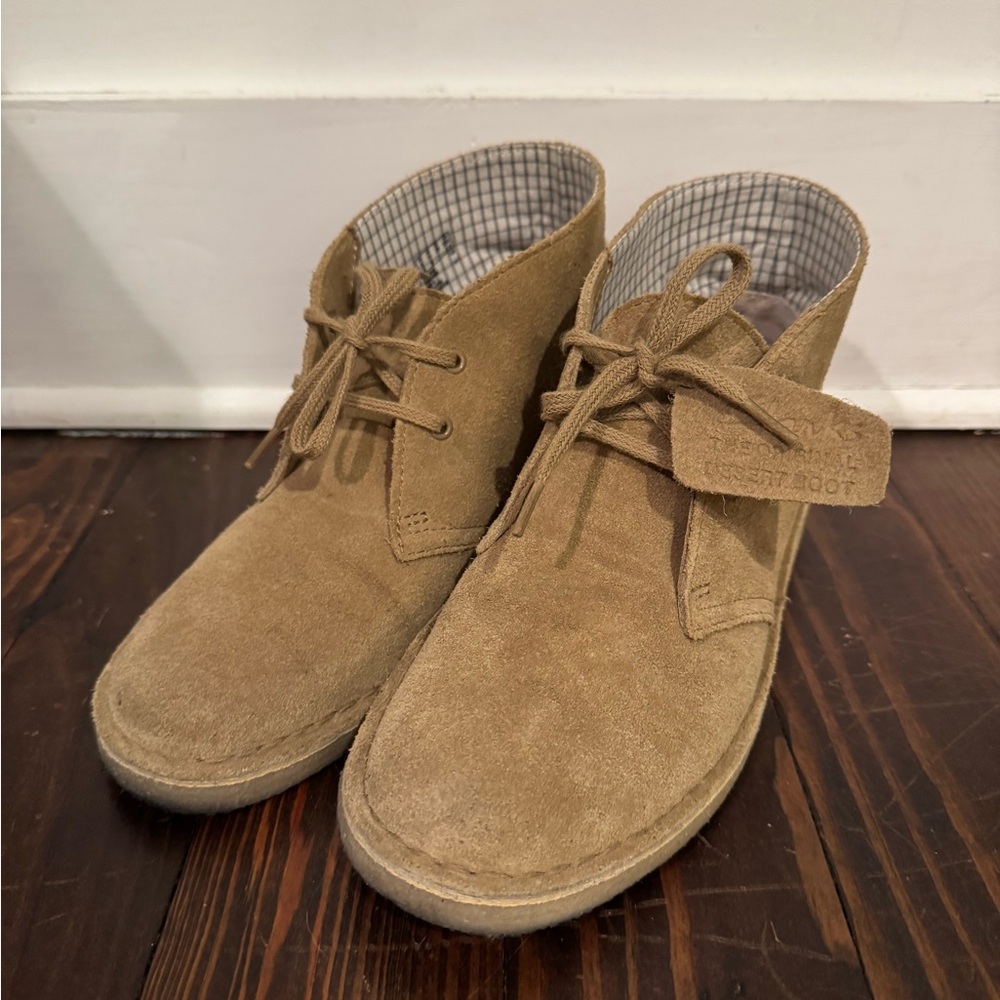 Women’s Clarks Oakwood Suede Desert Boots